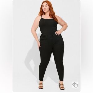 - Torrid Black jegging high waisted -14 short - NWT -